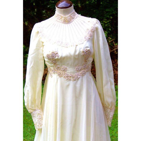 Vtg 80s Ivory Wedding Dress Veil Hi Neck Bead Sheer Cuffed Train Victorian Goth - Picture 3 of 16